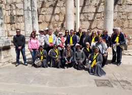 Il Gruppo alla Sinagoga di Cafarnao